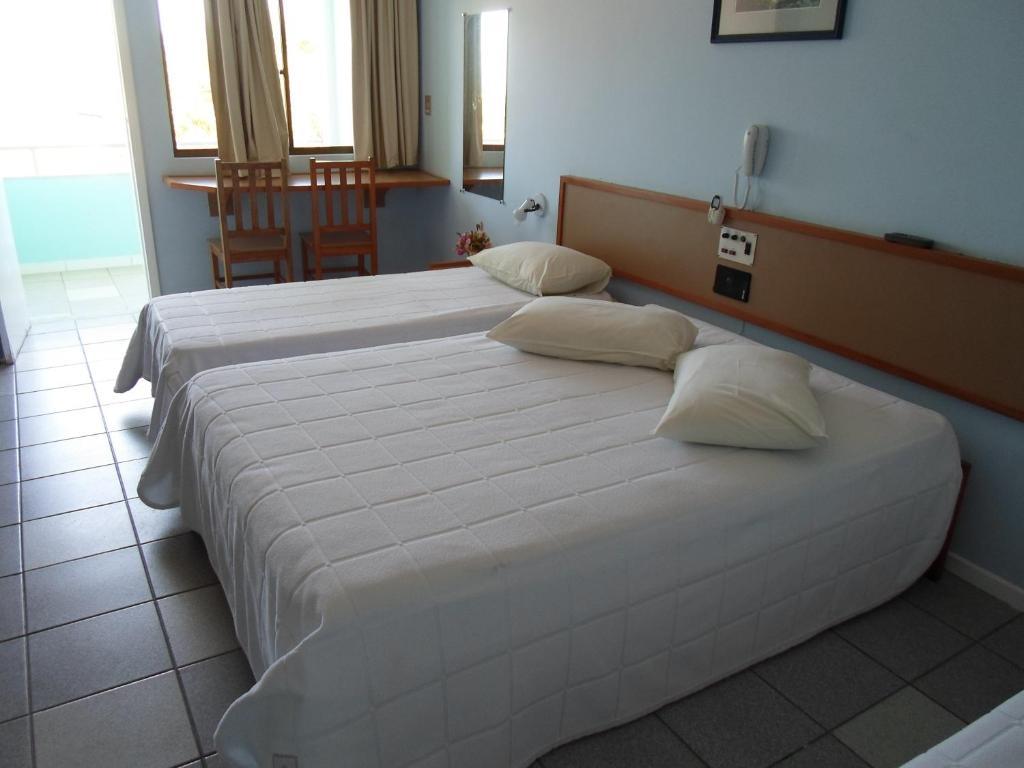 Hotel Paraiso Tropical Alcobaça Oda fotoğraf